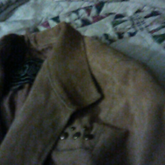 Jacket - Picture 3 of 4